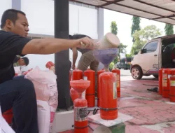 Lapas Kelas IIA Purwokerto Lakukan Penggantian Isi APAR untuk Tingkatkan Keamanan