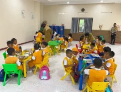 Jangkau Ribuan Anak di Kupang: Kapolda NTT Jamin Kualitas dan Keamanan Pangan SPPG Polri