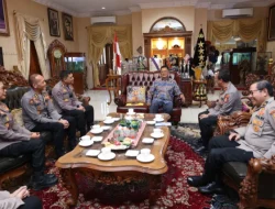 Subbidpaminal Bidpropam Polda Metro Jaya Sosialisasikan Larangan Gaya Hidup Mewah dan Whistle Blower System di Polsek Tebet