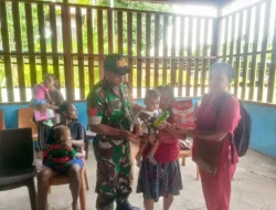 Satgas TMMD Ke-126 Bersama Puskesmas Sausapor Gelar Posyandu Anak di Kampung Bondek