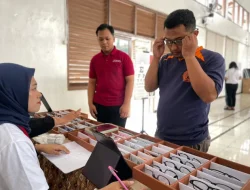 Rutan Kelas I Surakarta dan Involuntir Bagikan 100 Kacamata Gratis Bagi WBP