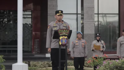 Pimpin Apel Pagi, Wakapolres Kutai Kartanegara Tekankan Penguatan Program Astacita dan Kedisiplinan Personel