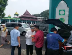 BRI BO Cibinong Gerak Cepat, Ratusan Paket Jum’at Berkah Ludes Dibagikan di Masjid Al-Ishlah