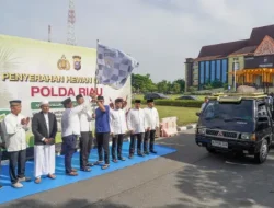 Polda Riau Sembelih 195 Hewan Kurban, Daging Disalurkan Hingga Pelosok Desa
