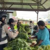 Di Balik Ramainya Pasar Keyabi Nduga, Senyum Mama Papua dan Polwan Damai Cartenz Rajut Rasa Aman dan Nyaman