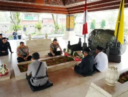 Jelang Hari Bhayangkara ke-80, Kapolri Jadikan Ziarah ke Makam Presiden RI Terdahulu Sebagai Momentum Refleksi Nilai Kebangsaan