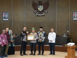 Polda Riau Raih Dua Penghargaan Keterbukaan Informasi Publik, Kapolda: Kado Istimewa Hari Bhayangkara ke-80