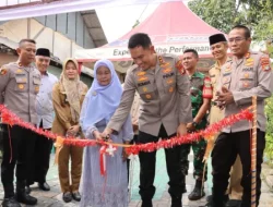 Sambut Hari Bhayangkara ke-80, Polres Metro Tangerang Kota Bedah Rumah Warakawuri di Karawaci