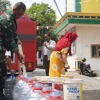 Musim Kemarau, Kodim Depok Hadir Penuhi Kebutuhan Air Bersih Masyarakat