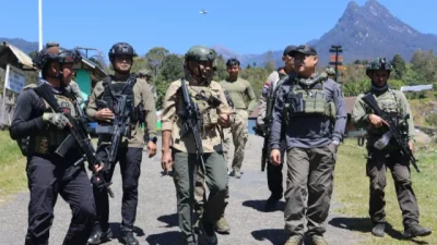 Kaops Damai Cartenz-2026 Tinjau Pos Satgas Kepolisian Ops Damai Cartenz di Sinak, Perkuat Pendekatan Humanis Bersama Masyarakat