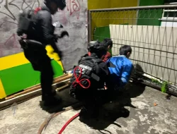 Brimob Polda Metro Jaya Bergerak Cepat Bubarkan Tawuran di Ciputat, 2 Orang dan 3 Celurit Diamankan