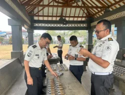 Pastikan Keamanan Tetap Optimal, Petugas Lapas Cilegon Lakukan Pemeriksaan dan Perawatan Gembok Blok Hunian